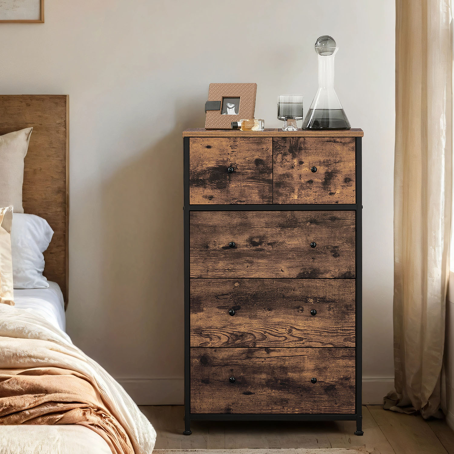 Kumode ar auduma atvilktnēm, 56 x 30 x 89,3 cm, MDF un metāls, vintāžas brūna-melna - Image 2