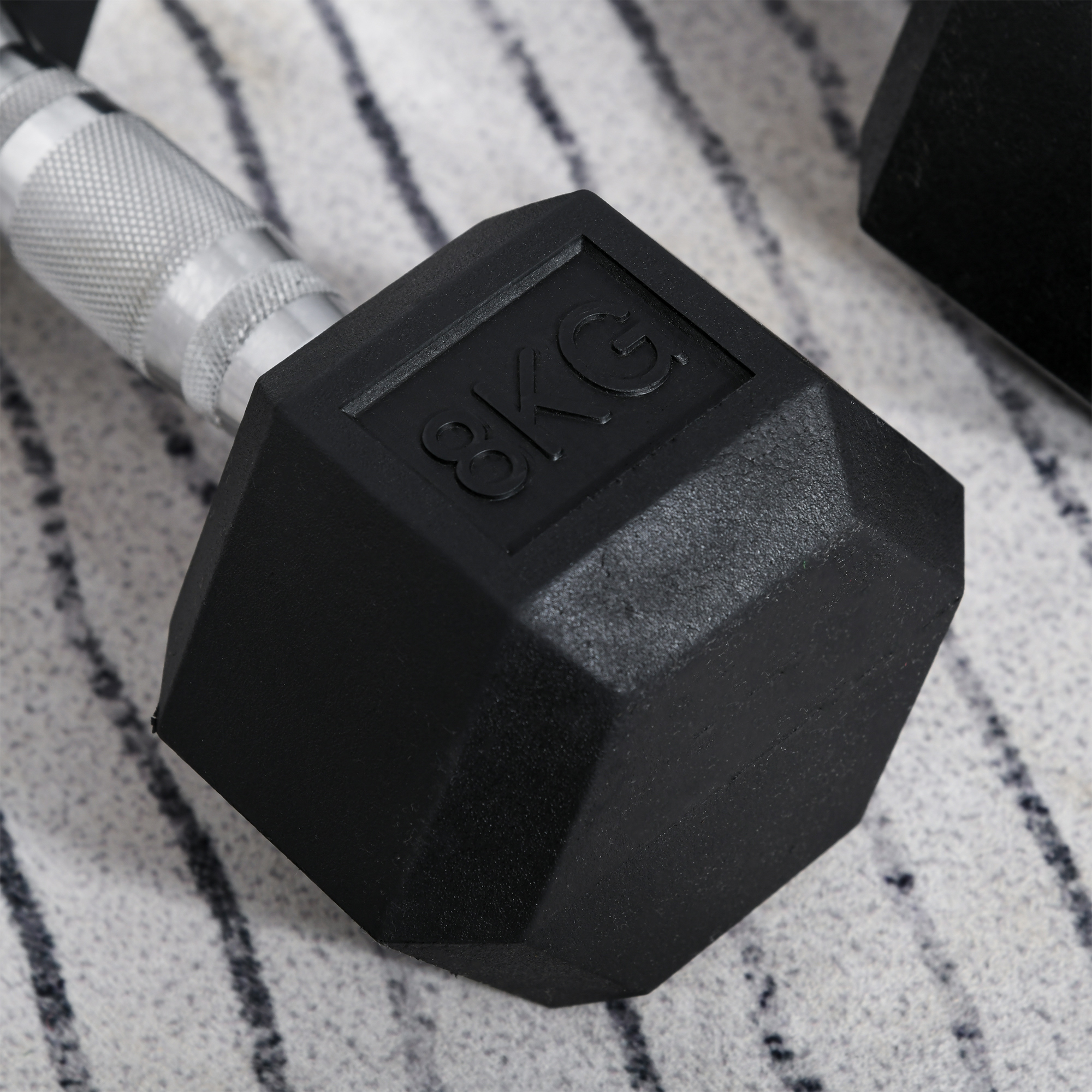 Kuusikulmainen käsipainosetti metallia ja kumia, musta, 2 x 8 kg - Image 9