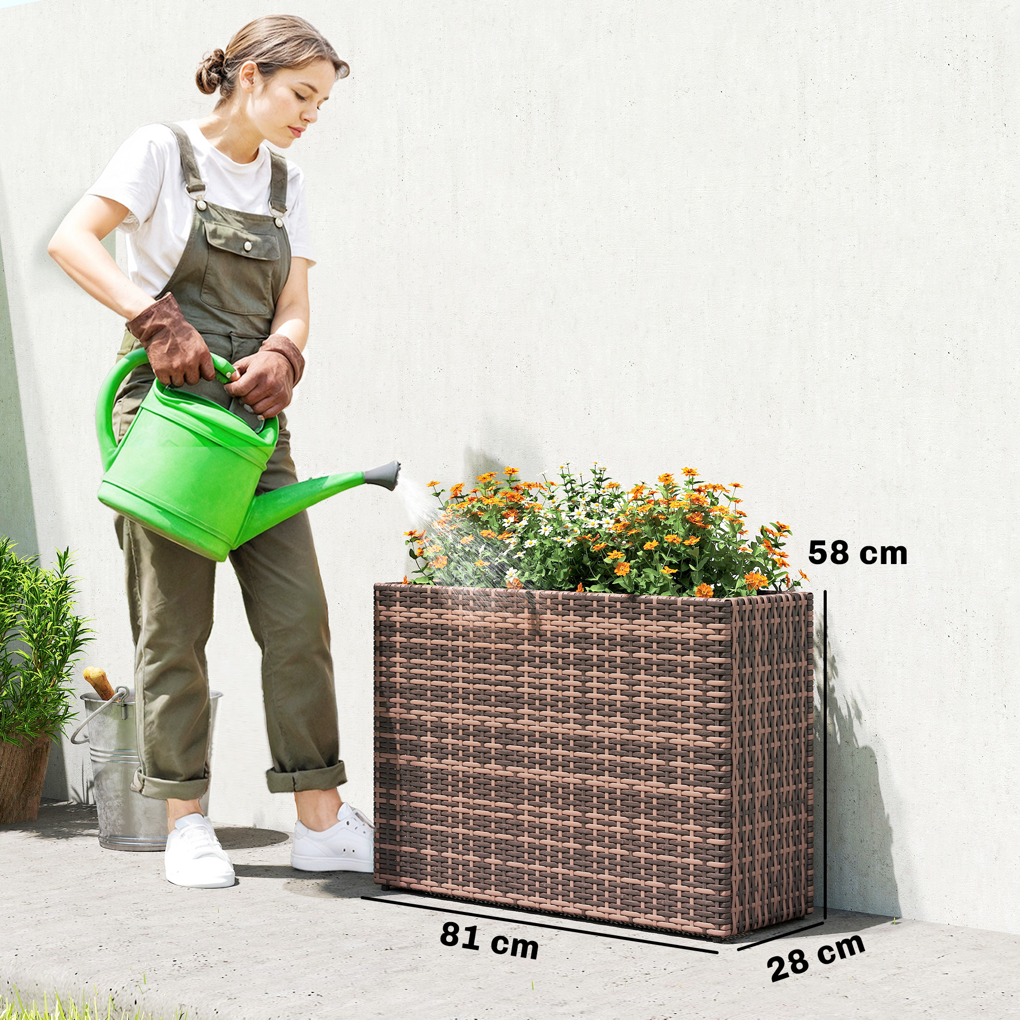 Peenrakast reguleeritavate jalgadega, rattanist lillekast eemaldatava sisuga, pruun