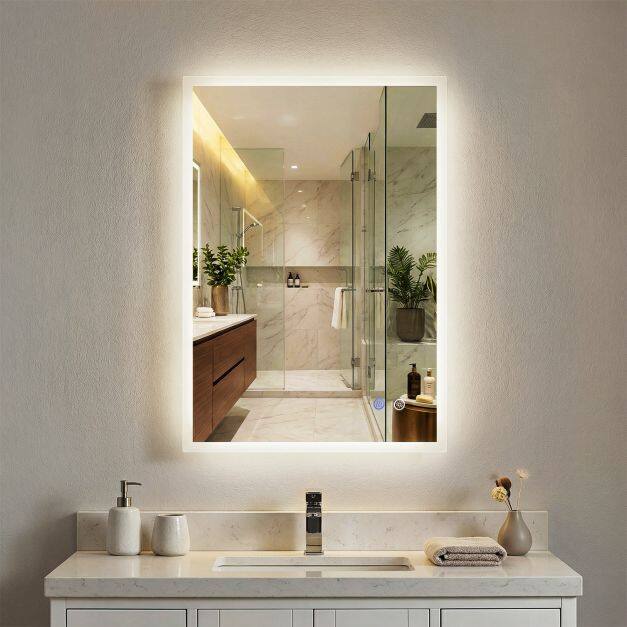 70×50 cm LED vannitoapeegel hõbedane
