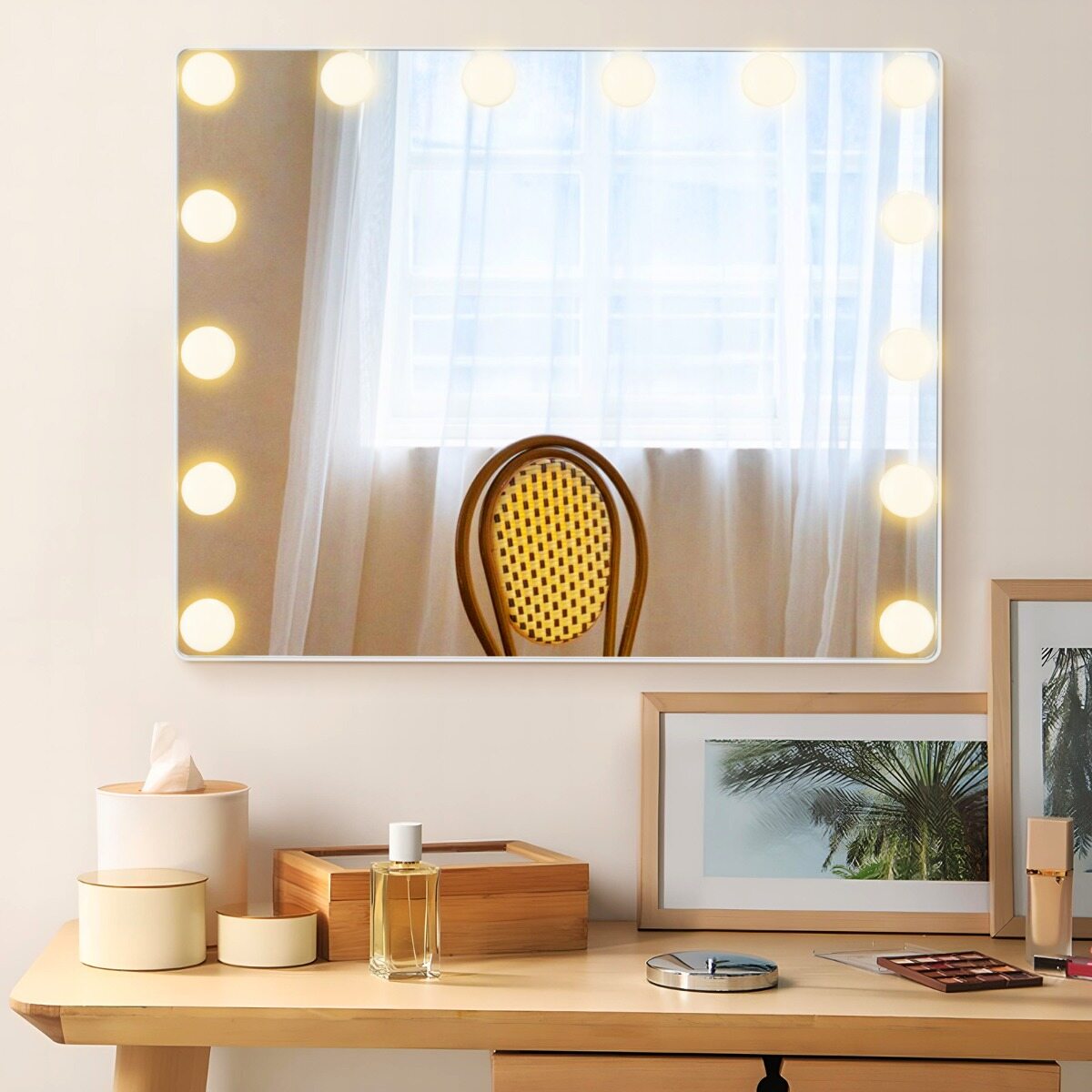 Hollywoodi meigipeegel LED-valgustusega