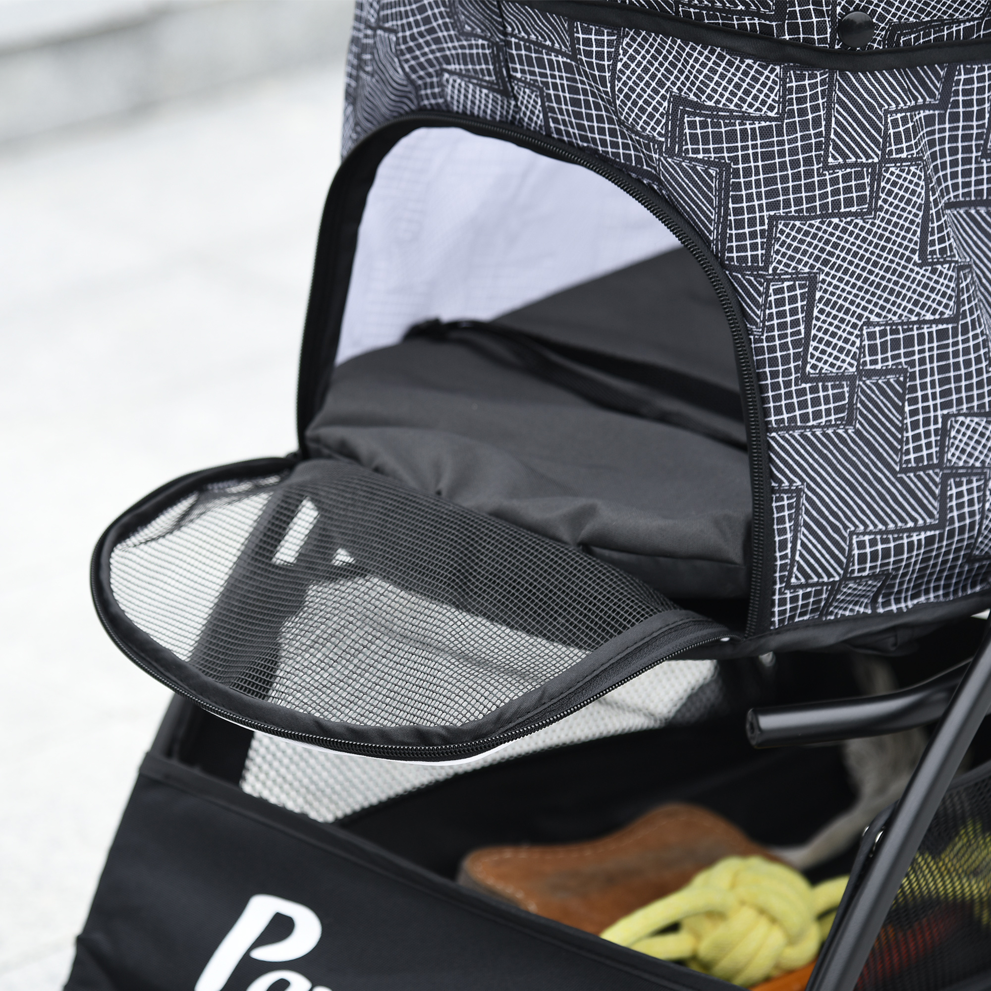 Taitettava koiravaunu, enintään 10 kg, musta, 81 x 48 x 99 cm - Image 9
