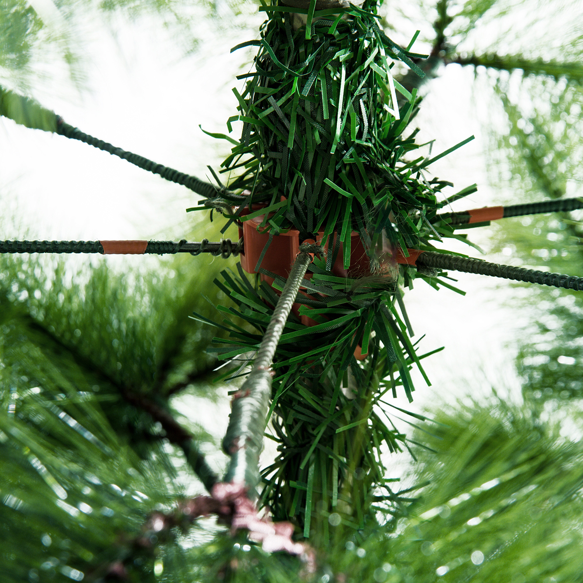 Tekojoulukuusi 210 cm, vihreä, PET ja metalli, 505 oksankärjellä - Image 8