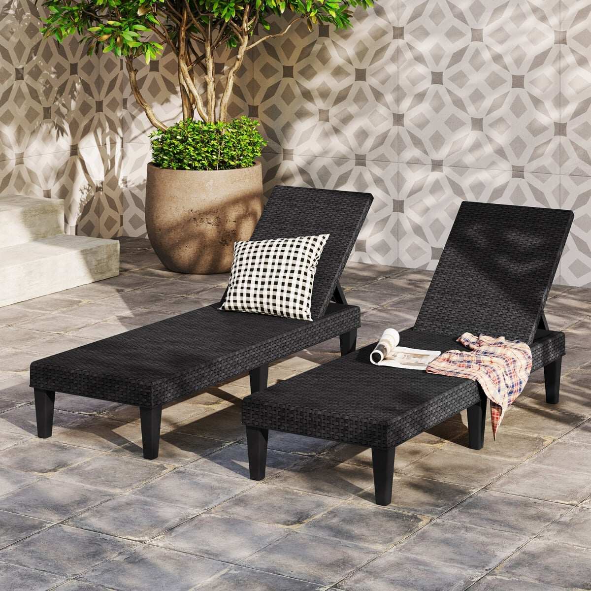 2 tk päevitustooli komplekt reguleeritava seljatoega, PP-plastik, pruun, 188 x 57 cm