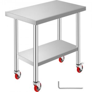 Ruostumattomasta teräksestä valmistettu työtaso 762 x 450 x 860 mm, kantavuus 317,5 kg, 4 pyörää, 3 korkeustasoa, hopea