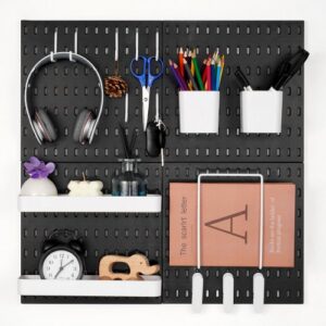 28 x 28 cm plastist perforatsioonplaatide komplekt, 4 paneeli, must