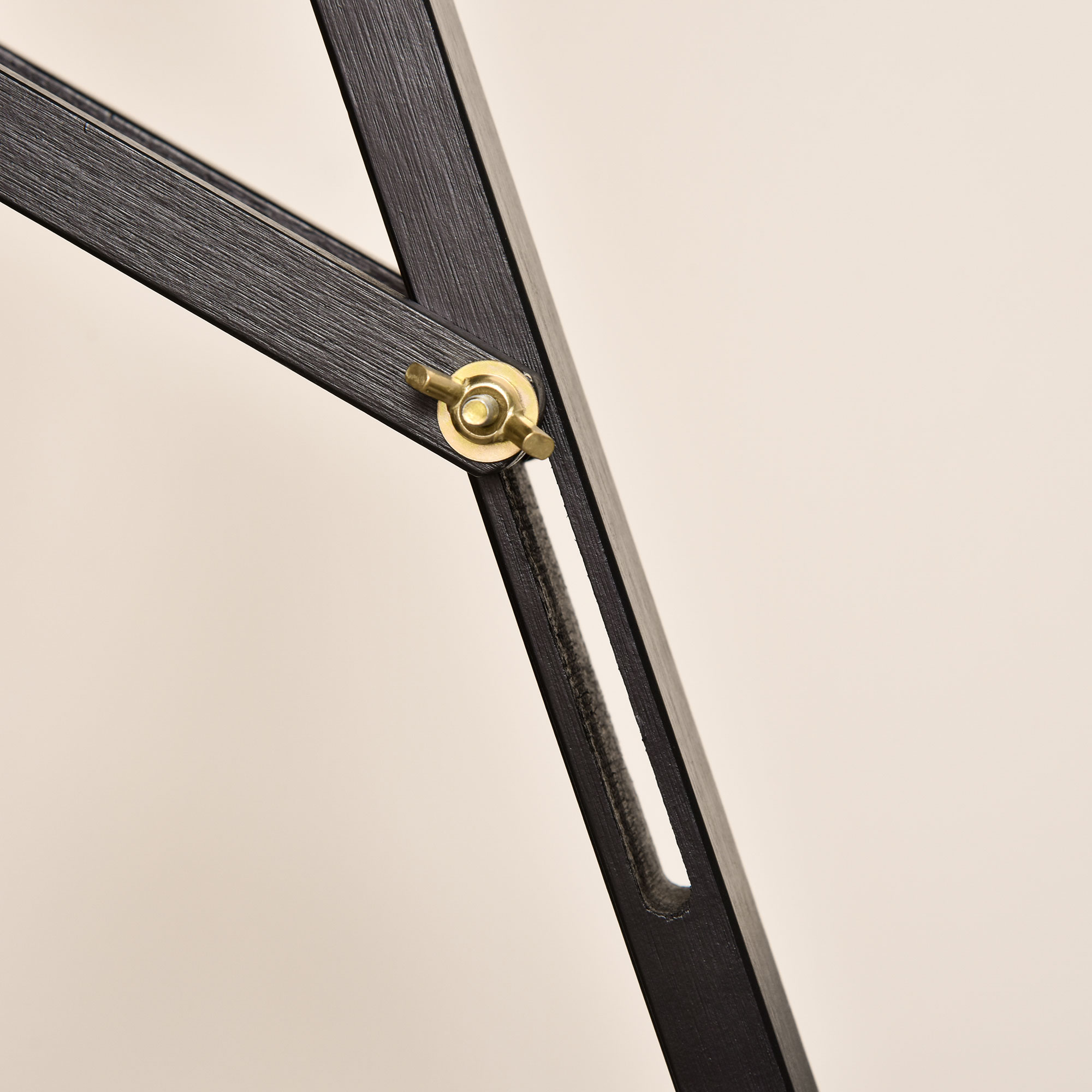 Tapybos molbertas iš pušies medienos, juodas, 134,5 cm, drobėms iki 108 cm - Image 7